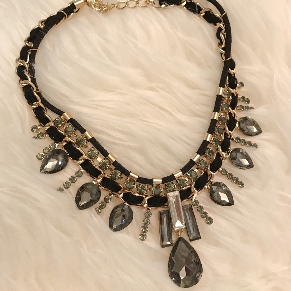 FASHION BLACK NECKLACE